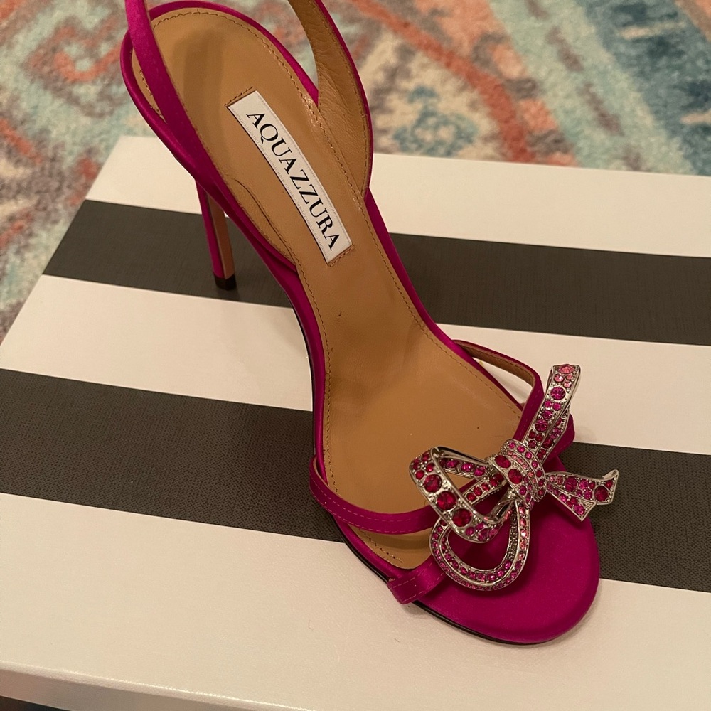 Aquazzura Pink Bow Embellished Women's Sandals